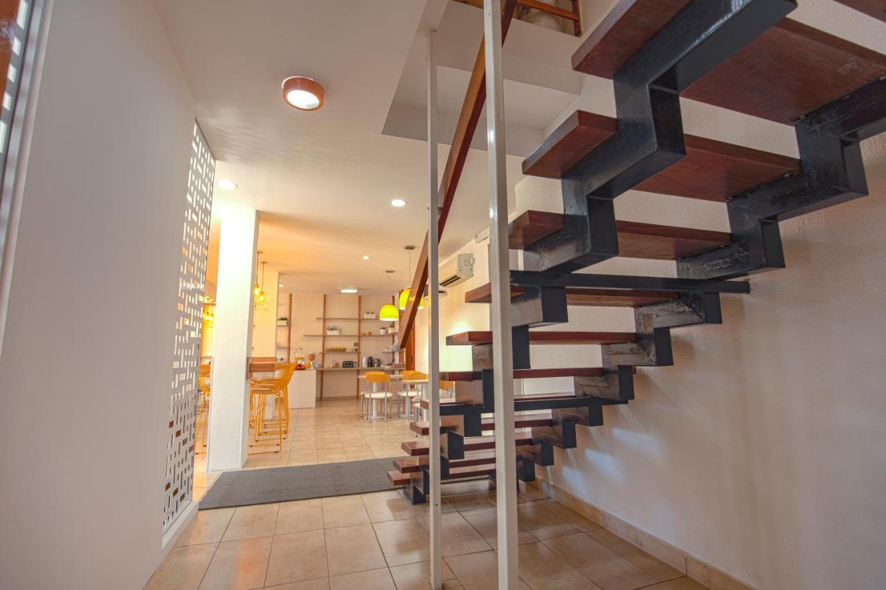 Hotel Huemul à Neuquén Extérieur photo