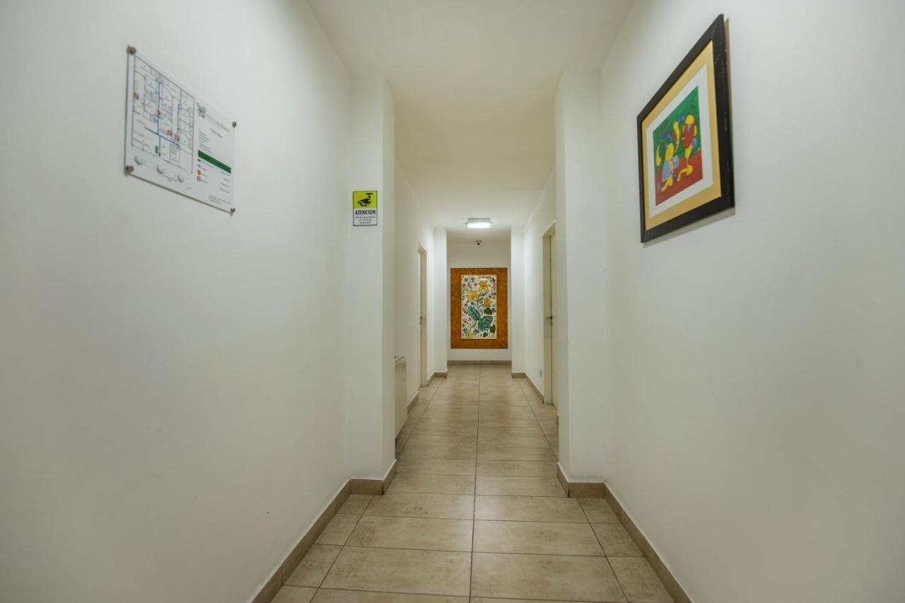 Hotel Huemul à Neuquén Extérieur photo